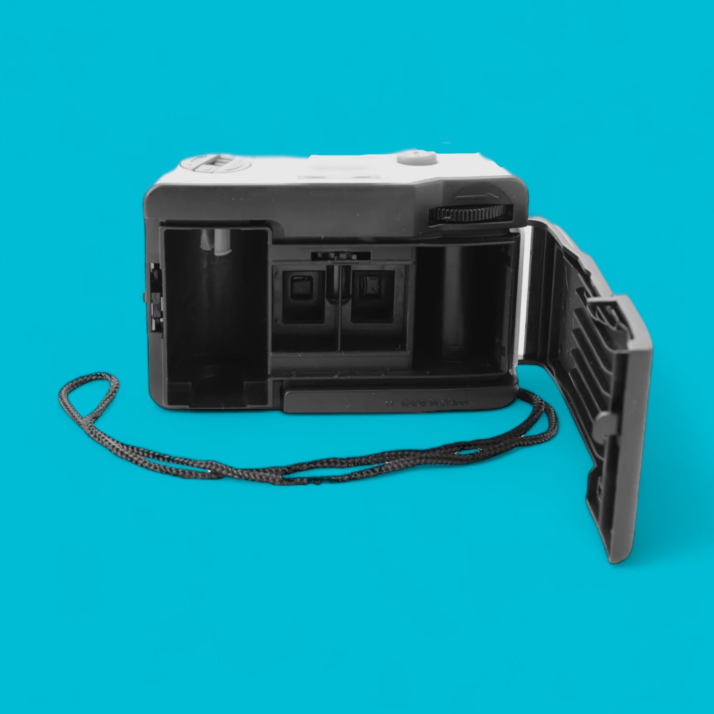 35 mm Robot Camera with 3 Lenses - Hella Kitsch