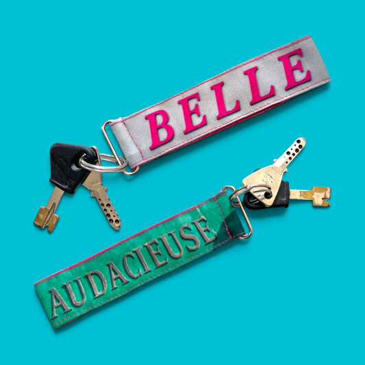 “Belle/Audacieuse” Vintage Style French Keychain