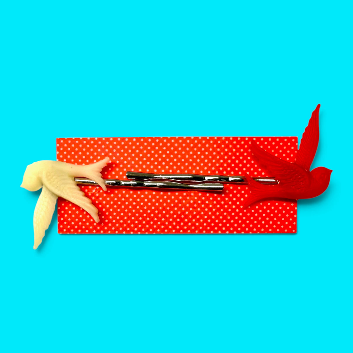 Retro Mrs. Pea Bird Hair Slides